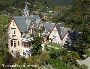 Magnificantly resorted stately home is currently operating as a "picture book" Historic B&B and Luxury Boutique Hotel in Nelson offers Freehold Going Concern for sale
